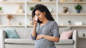 zwangere vrouw alleen